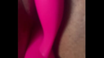 Le encanta llegar varias veces con el vibrador es una ninfomana