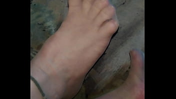 Meine füße in feinstrumpfhose