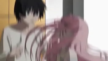 Bébé dans la machine