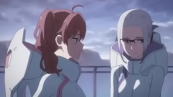 Bébé dans la machine