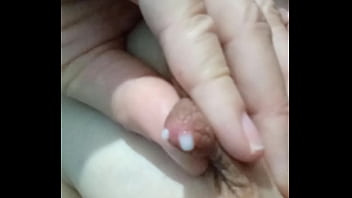 Troia col latte nelle tette