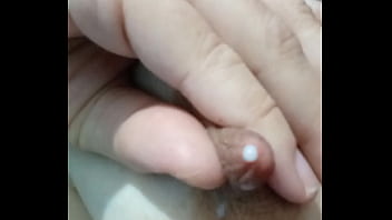 Troia col latte nelle tette