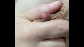 Troia col latte nelle tette