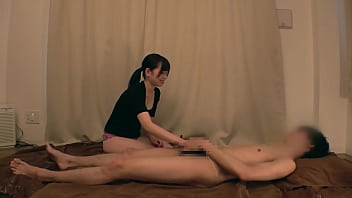 美人jdセラピストが悪質客に金で釣られてハメられてしまい、別の意味でもハメられてしまいました！