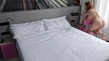 Gratis us busty milf sophia locke introduction masturbation