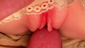 Super close up virgo is very close i have to take it easy screams extremely loud