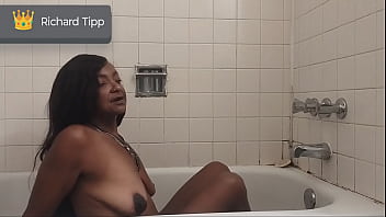 Rachelle newmuis takes a golden shower