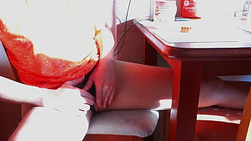 Gorgeous milf wanted to suck a cock and masturbate while no one was at home annahomemix Gorgeous milf wanted to suck a cock and masturbate while no one was at home annahomemix