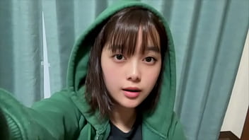 最近寒いから性欲が増してるかも おまんこを触ってオナニーがやめられない。