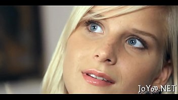 Solo gal rubs cookie thoroughly