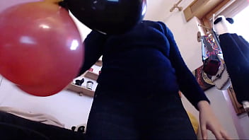 Big wet orgasm for these big balloons inflated together with you