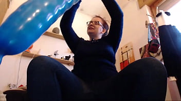 Big wet orgasm for these big balloons inflated together with you