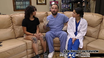 Nicole Luva Starts Day Off Right By Cumming With A Magicwand As Soon As She Wakes Up Hitachihoescom thumbnail