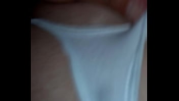 Vecina trola paga deuda