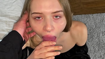 Cutie sucks me off before putting a condom