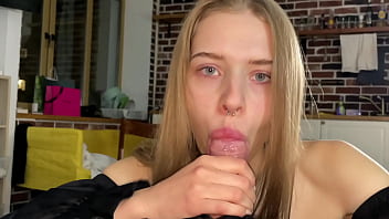 Cutie sucks me off before putting a condom