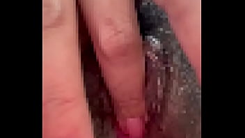 【スマホオナ動画】週4でオナニーしてるけど今日沢山喘いじゃいました…。