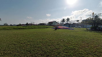 Pov fodemos em público na praia com boquete e lesbo