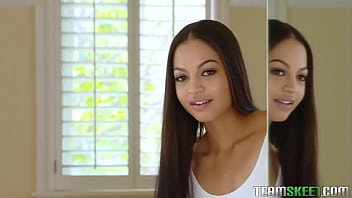 Sexy teen sucking and getting fucked in hd Sexy teen sucking and getting fucked in hd