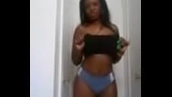 Black girl butt and flash tae