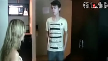 Se Folla A Su Ahijastro thumbnail