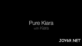 Sweetheart gets big o of a solo play