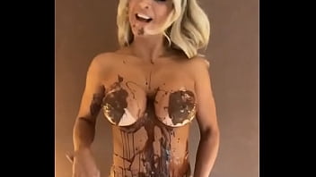 What is her name como se llama