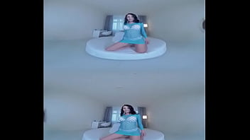 Vibrator brazilian milf's pussy insertion pleasures