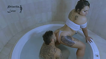 I have sex with the hotel receptionist before my lover arrives