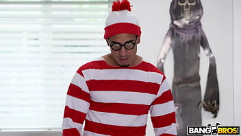 Evelin stone gets a treat