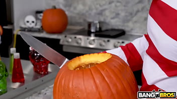 Evelin stone gets a treat