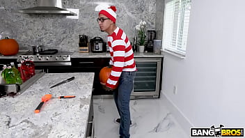 Evelin stone gets a treat