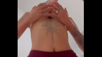 Tati zaqui mostrando tudo e mais um pouco