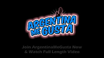 Young babe has big round ass and puffy cameltoe in tight jeans she is a startlet