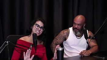 Sua primeira gravação foi um menage se divertiu em uma boate gay e o cliente não pagou pelo programa jordanna gomes japa jô watch sheer red