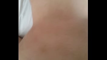 Shaking and opening her ass