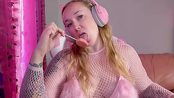 Asmr lollipop eating