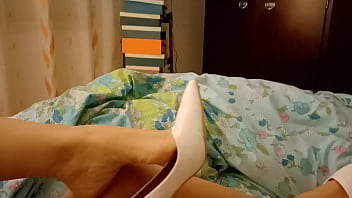 Whiteshoes dangling sex