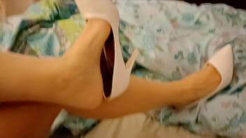 Whiteshoes dangling sex