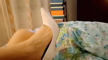 Whiteshoes dangling sex