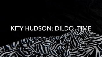 Nonton Kity Hudson Dildo Time thumbnail