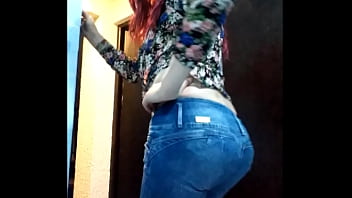 Ante Mi Marido Yo Soy La Que Llevo Los Pantalones Pero Bien Ajustados Que Sobresale Mi Culo Blanca Gar thumbnail