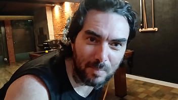 Aposta alta na mesa de sinuca quem perder paga o preço