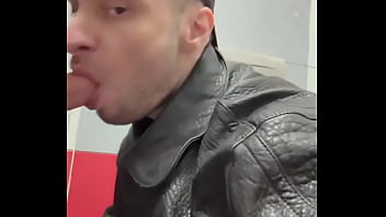 First time when i try glory hole