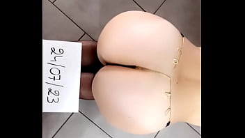 Je suis très coquine que du porno sur mon feed