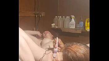 Eating n fucking on washing machine again