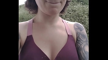 Outdoor exhibition flash boobs