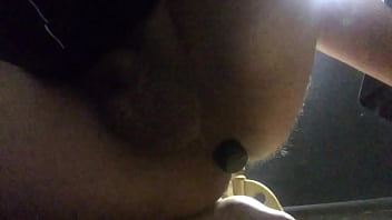 играю со своей дыркой