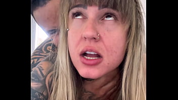 Fui no ginecologista fazer meu papanicolau meu marido corno ficou com tesão em saber que minha buceta foi aberta pelo medico chegou em casa e me fodeu todinha com muito tesão