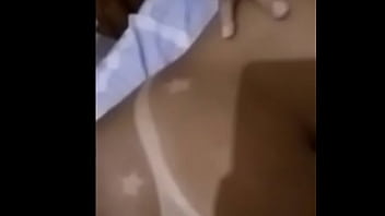 Tia gostosa com marquinha se masturbando Tia gostosa com marquinha se masturbando